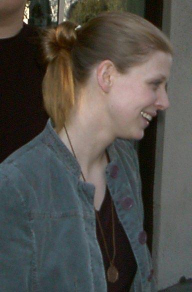 Tara · Darsteller